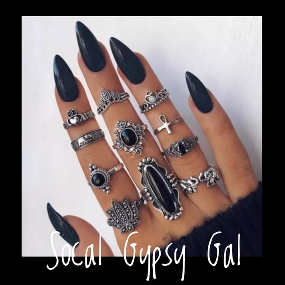 unbranded Jewelry - 🔴Goth antiqued layering rings